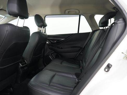Used 2020 Subaru Outback Limited AWD/4WD image 15