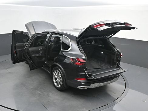 Certified 2025 BMW X5 sDrive40i w/ Climate Comfort Package RWD image 54