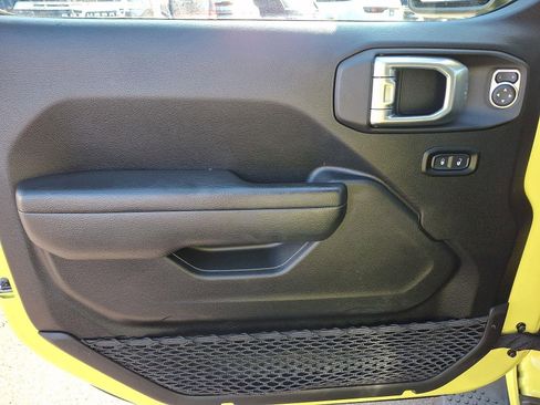 Used 2023 Jeep Wrangler Sport S image 12