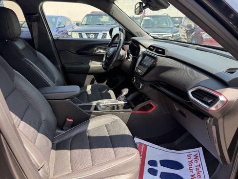 Used 2021 Chevrolet TrailBlazer RS w/ Technology Package AWD/4WD image 21