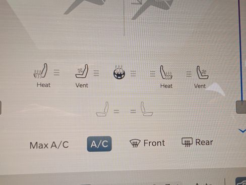 Used 2025 RAM 1500 Laramie w/ Night Edition image 33