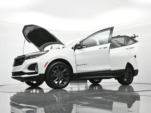 Used 2023 Chevrolet Equinox RS w/ RS Leather Package image 49