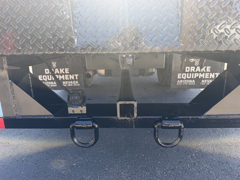 Used 2025 Isuzu NPR RWD image 10