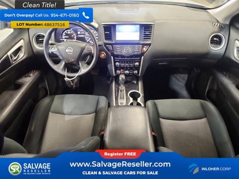 Used 2018 Nissan Pathfinder SV image 11
