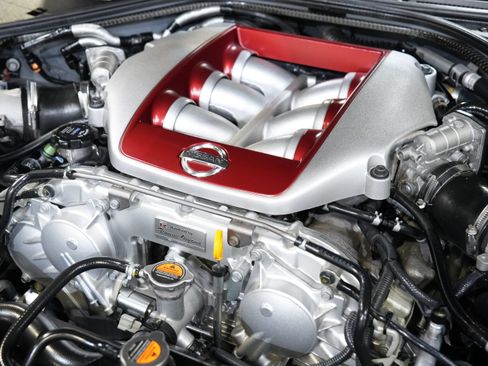Used 2014 Nissan GT-R Premium AWD/4WD image 44
