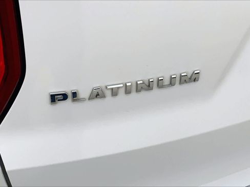 Used 2016 Ford Explorer Platinum AWD/4WD image 10