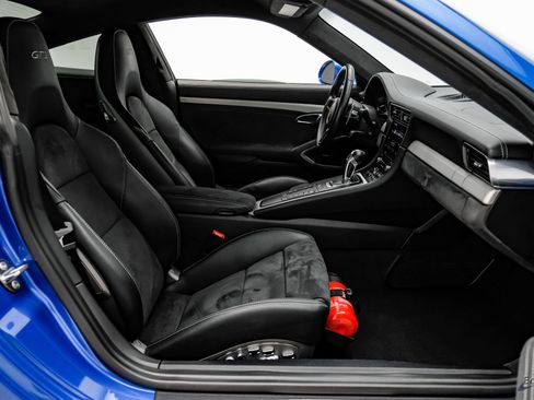 Used 2018 Porsche 911 GT3 RWD image 55