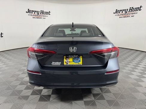 Used 2023 Honda Civic LX image 7