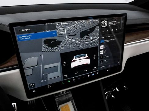 Used 2023 Tesla Model X image 33