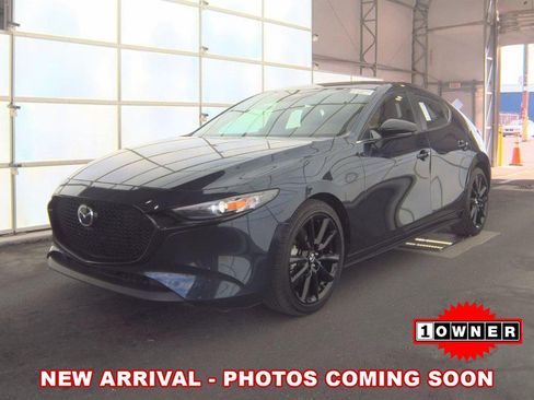 Used 2024 MAZDA MAZDA3 s image 1