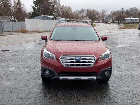 Used 2017 Subaru Outback 2.5i Limited image 2