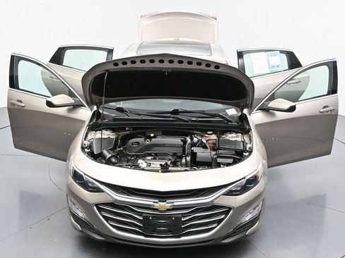 Used 2022 Chevrolet Malibu LT FWD image 41