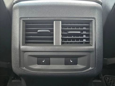 Used 2020 Volkswagen Atlas Cross Sport SEL Premium AWD/4WD image 15