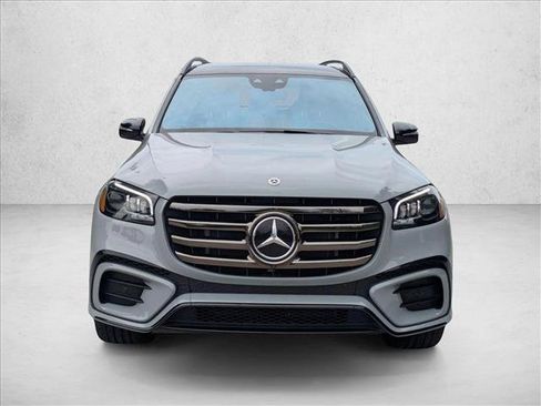 Certified 2024 Mercedes-Benz GLS 580 4MATIC image 2