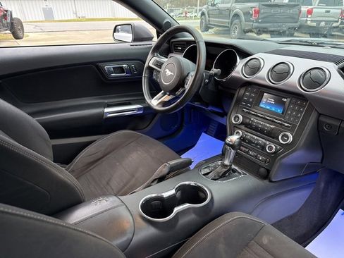 Used 2015 Ford Mustang GT image 8