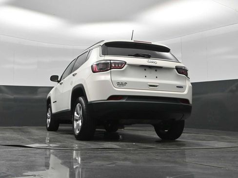 Used 2020 Jeep Compass Latitude AWD/4WD image 23