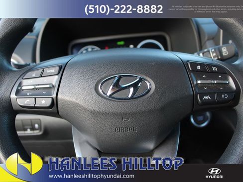 Used 2023 Hyundai Kona SE w/ Cargo Package image 28