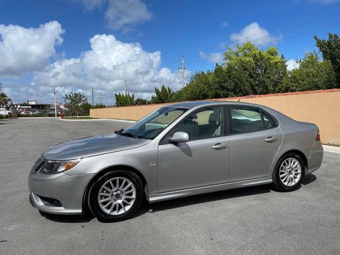 Used 2008 Saab 9-3 2.0T FWD image 2