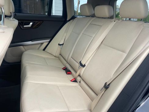 Used 2014 Mercedes-Benz GLK 350 4MATIC image 17