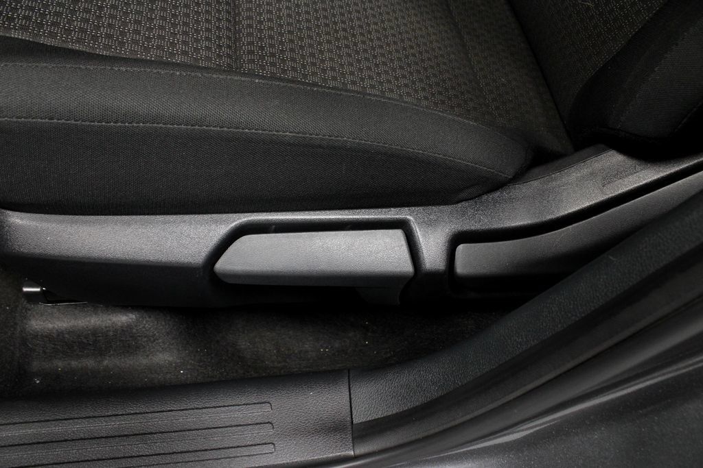 Certified 2025 Nissan Kicks S AWD/4WD image 23