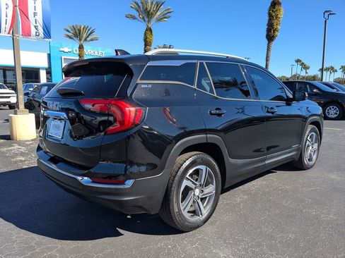 Used 2021 GMC Terrain SLT image 4