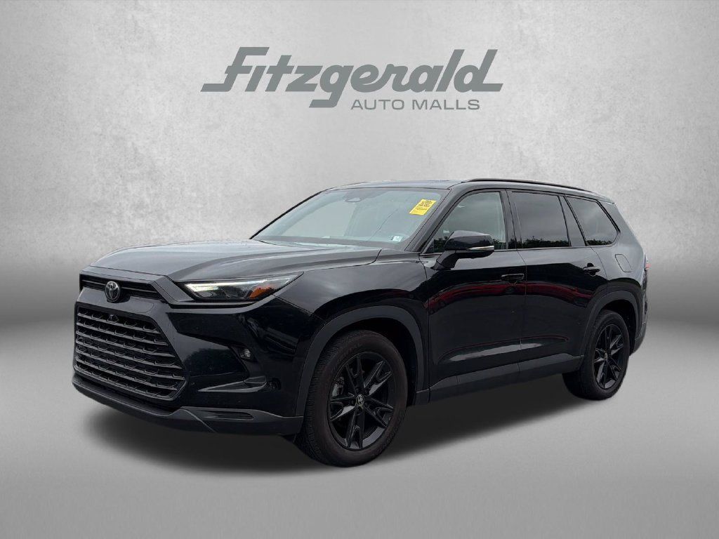 Used 2025 Toyota Grand Highlander AWD Hybrid image 3
