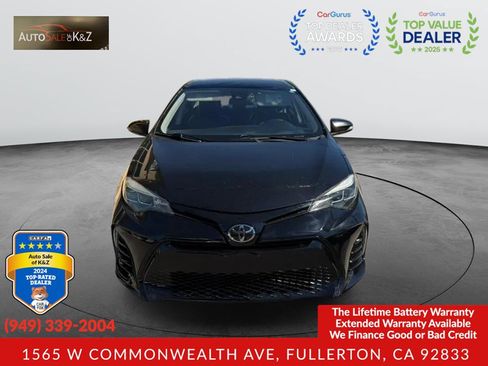 Used 2019 Toyota Corolla SE FWD image 2