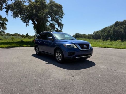 Used 2019 Nissan Pathfinder S FWD image 7