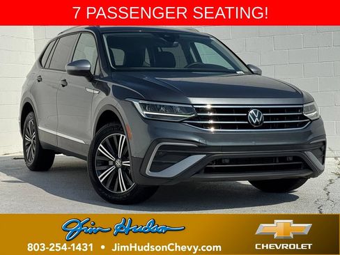 Used 2024 Volkswagen Tiguan Wolfsburg Edition AWD/4WD image 1