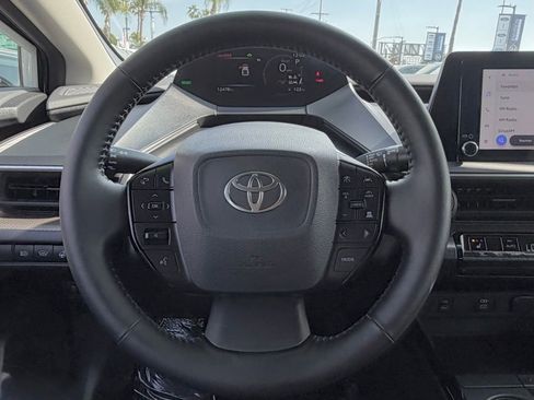 Used 2025 Toyota Prius XLE image 20