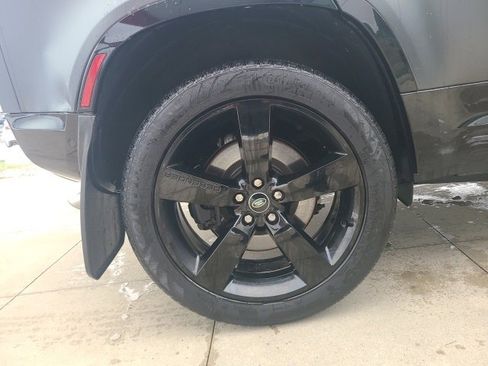 Used 2023 Land Rover Defender 110 Carpathian Edition image 10