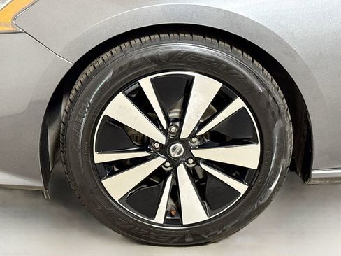 Used 2019 Nissan Altima 2.5 SL FWD image 30