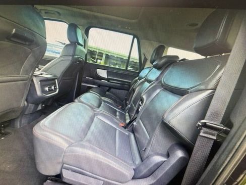 Certified 2025 Ford Expedition Max Active AWD/4WD image 4