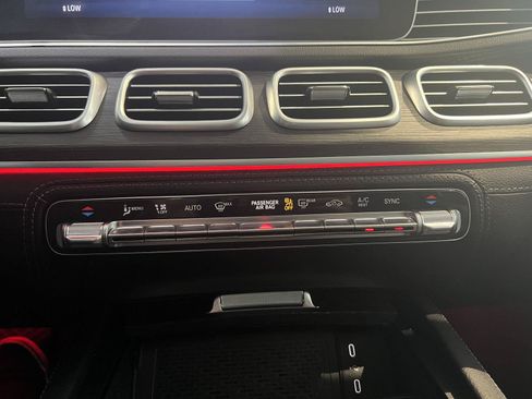 Used 2024 Mercedes-Benz GLE 350 4MATIC image 22