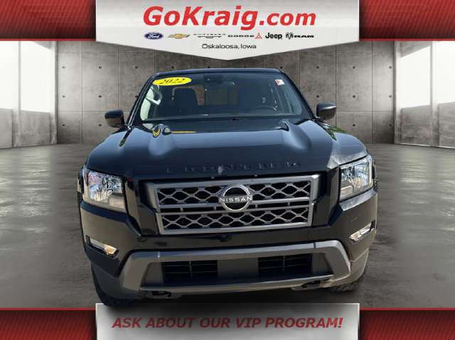 Used 2022 Nissan Frontier SV AWD/4WD image 2