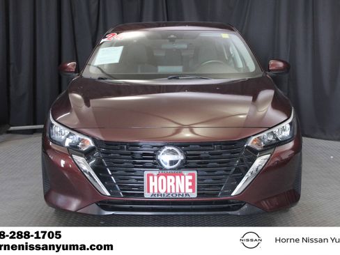 Used 2024 Nissan Sentra SV FWD image 2