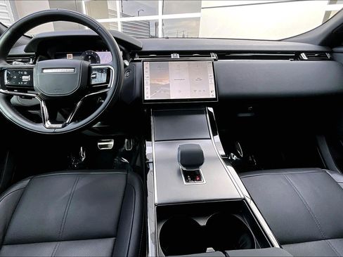 Used 2025 Land Rover Range Rover Velar Dynamic SE image 15
