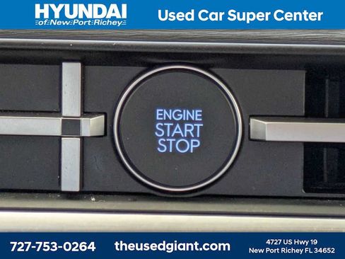Certified 2024 Hyundai Santa Fe Limited AWD/4WD image 46
