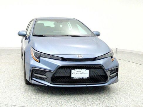 Used 2022 Toyota Corolla SE image 2