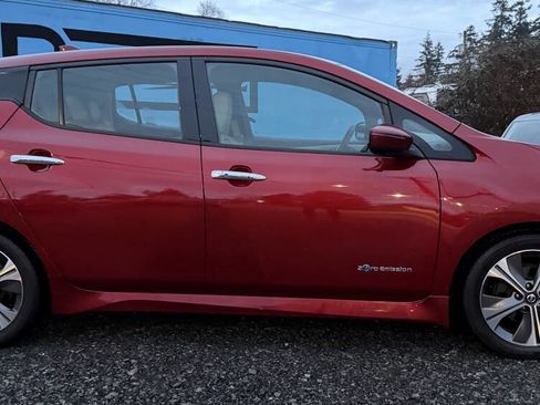 Used 2019 Nissan Leaf SL w/ SL Technology Package image 2