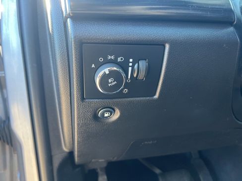 Certified 2019 Jeep Grand Cherokee Laredo image 22