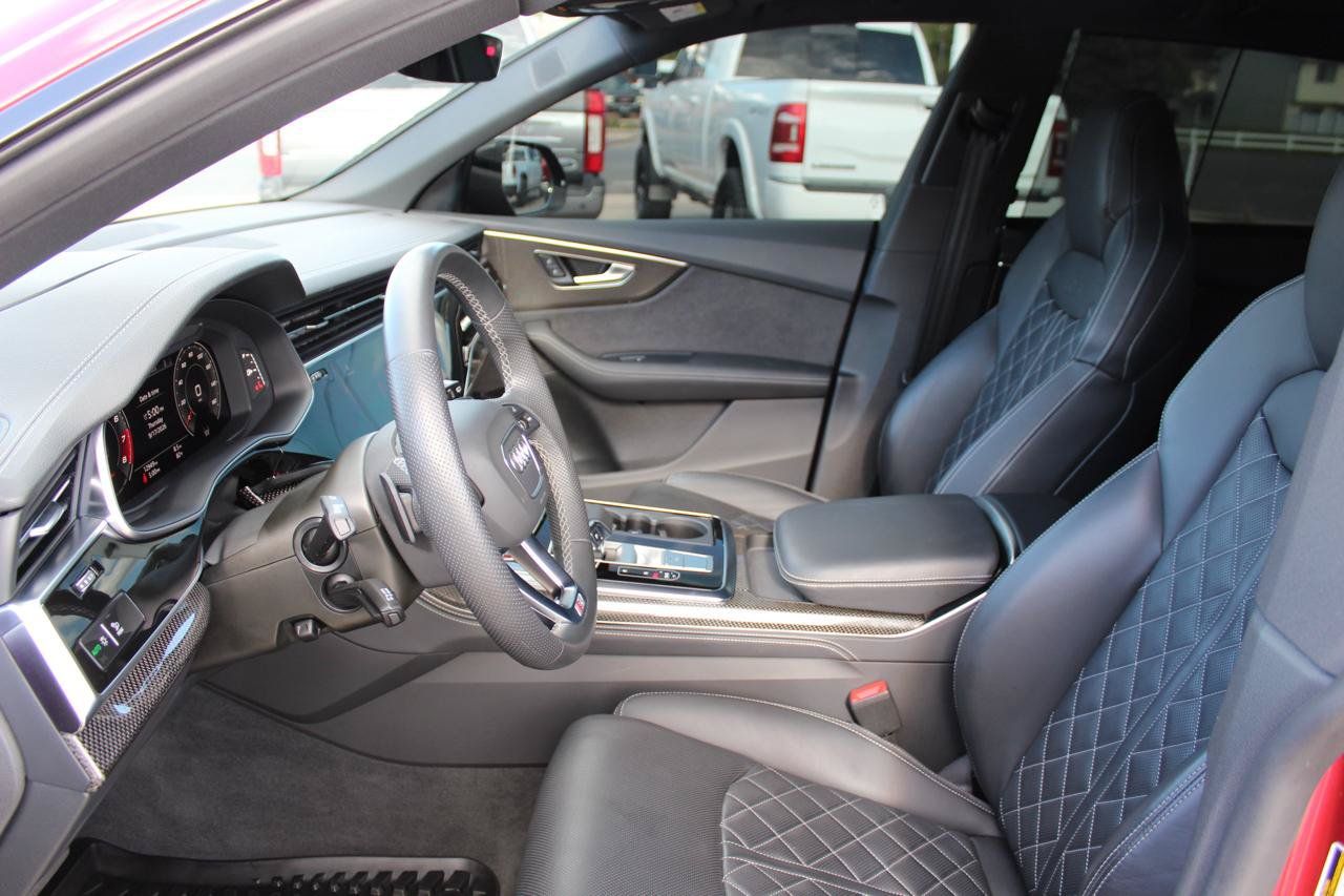 Used 2023 Audi SQ8 Prestige AWD/4WD image 13