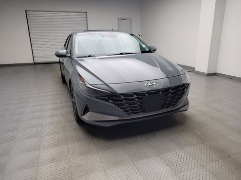 Used 2021 Hyundai Elantra SEL w/ Convenience + Premium Package FWD image 14