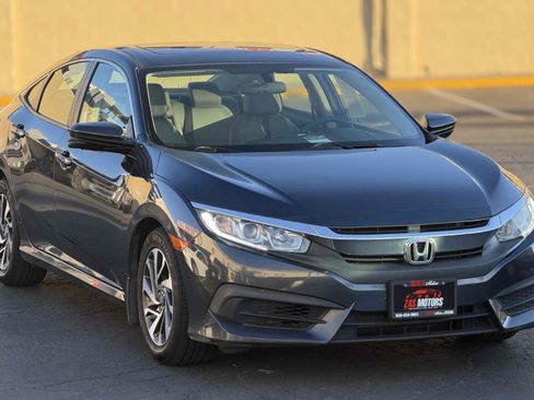 Used 2016 Honda Civic EX image 4