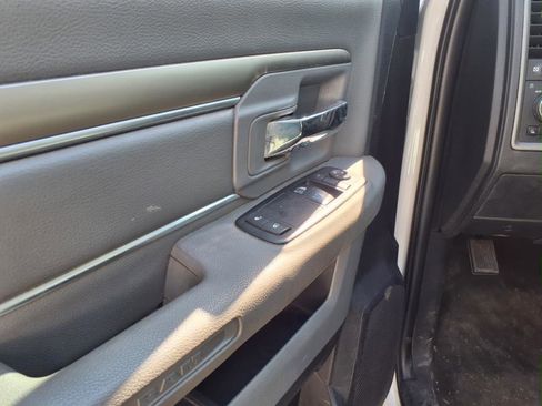 Used 2017 RAM 2500 Tradesman w/ Chrome Appearance Group image 5