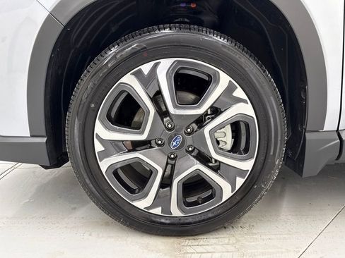 Certified 2025 Subaru Ascent Touring image 9