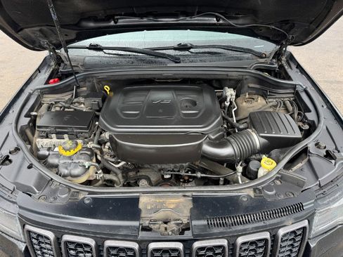 Used 2020 Jeep Grand Cherokee Limited X image 25