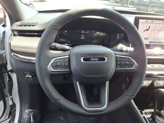 New 2026 Jeep Compass Trailhawk w/ Sun, Sound & Navigation Group AWD/4WD image 5