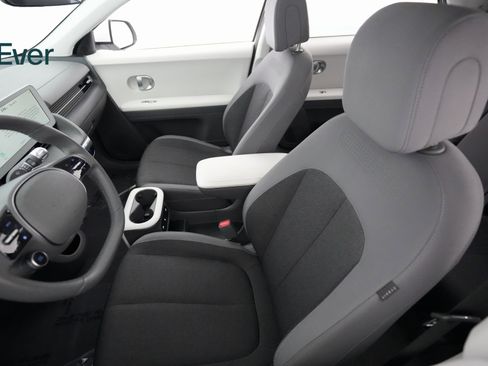 Used 2024 Hyundai Ioniq 5 SEL image 7