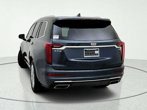 Used 2020 Cadillac XT6 Premium Luxury w/ LPO, Floor Liner Package FWD image 11